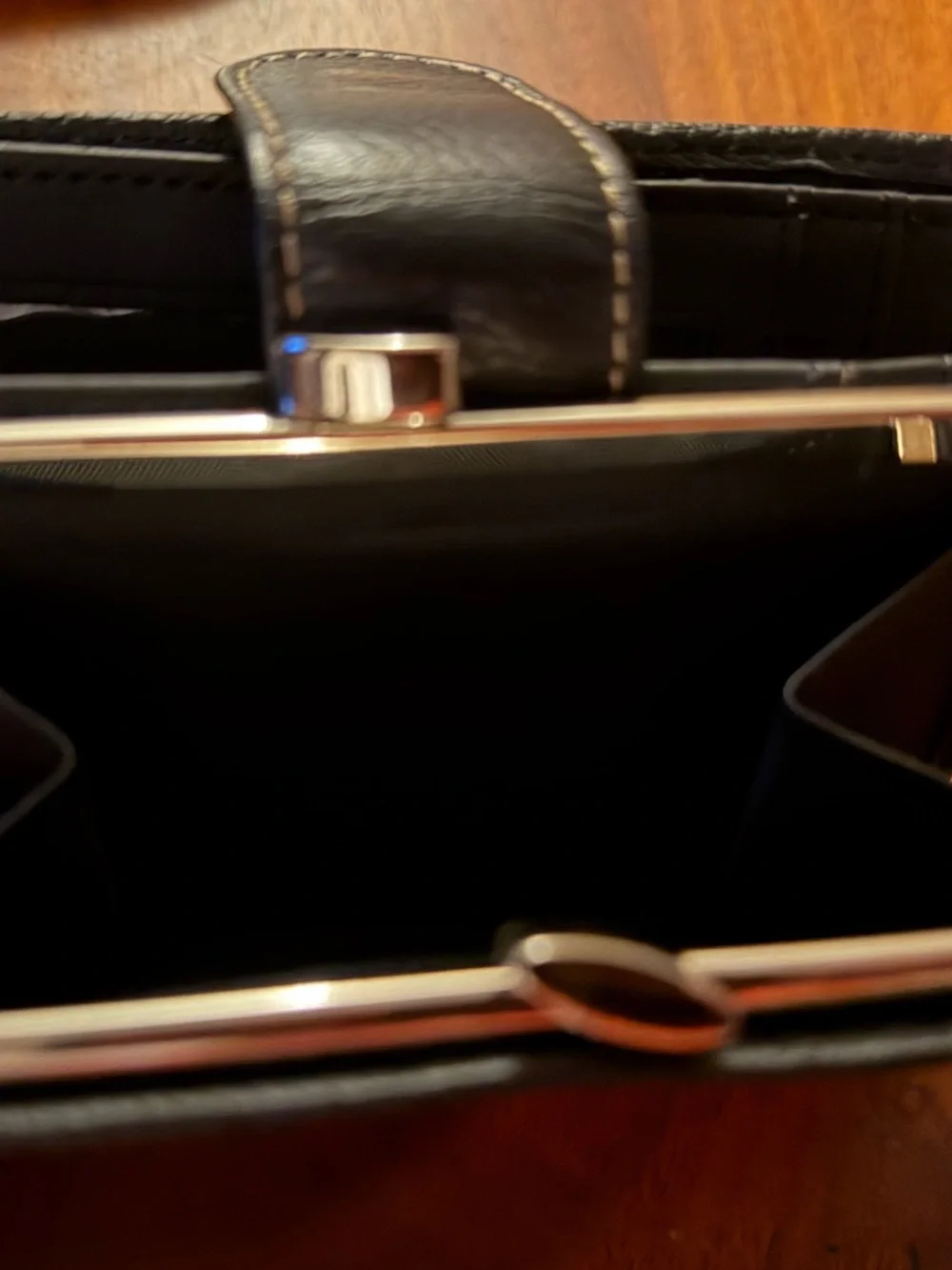 LIKE NEW BLACK LEATHER WALLET WITH CLASSIC STITCH AND SILVER HARDWARE